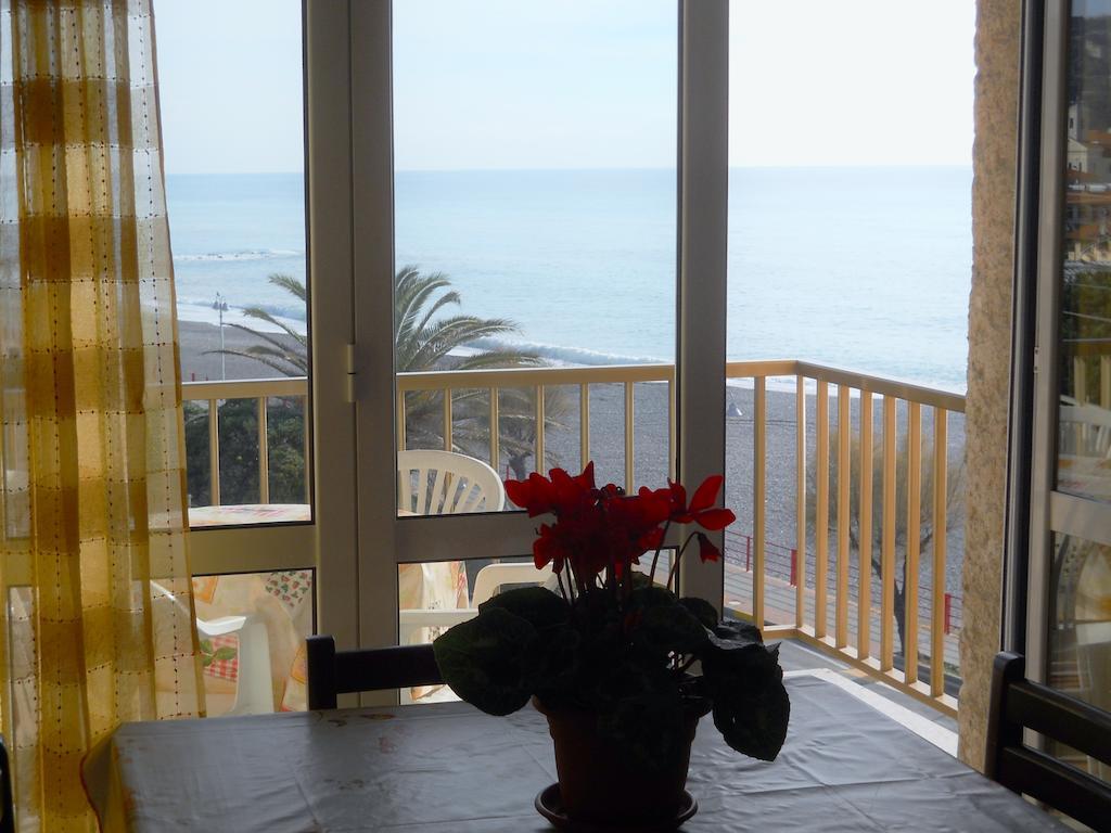 Gaiavacanze Beach Apartment 보르디게라 객실 사진