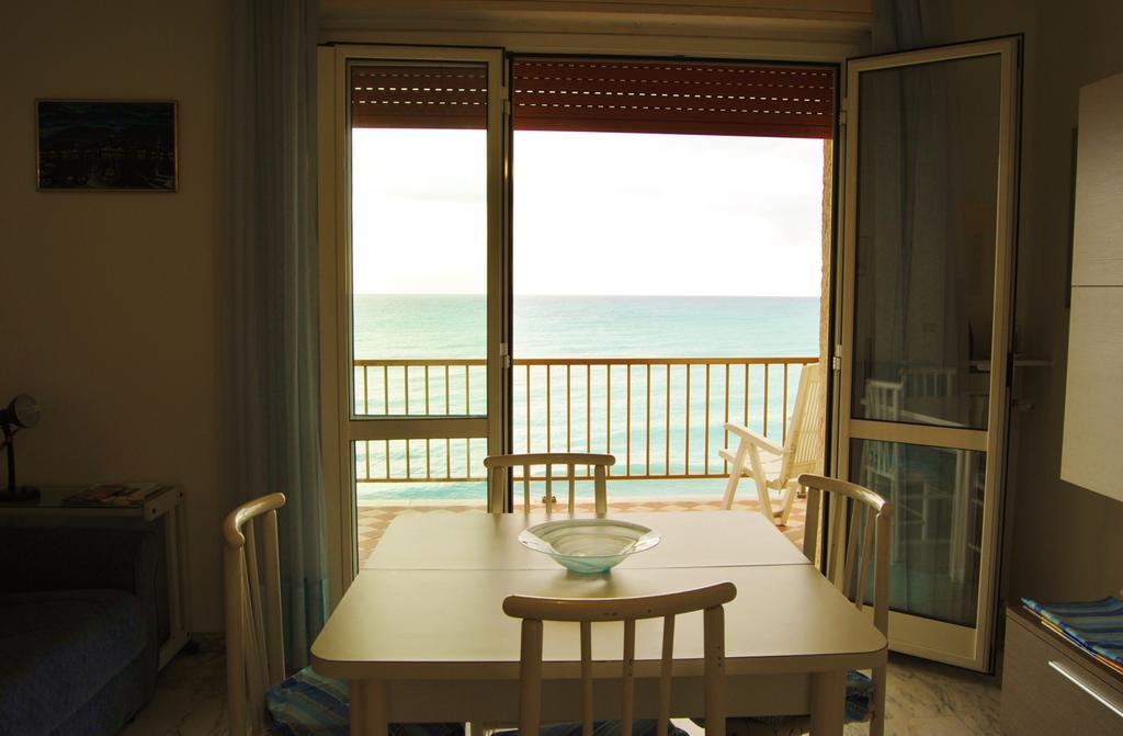 Gaiavacanze Beach Apartment 보르디게라 외부 사진