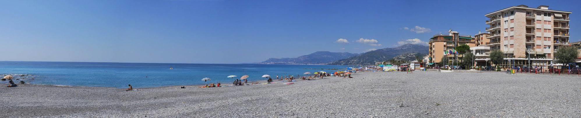 Gaiavacanze Beach Apartment 보르디게라 외부 사진